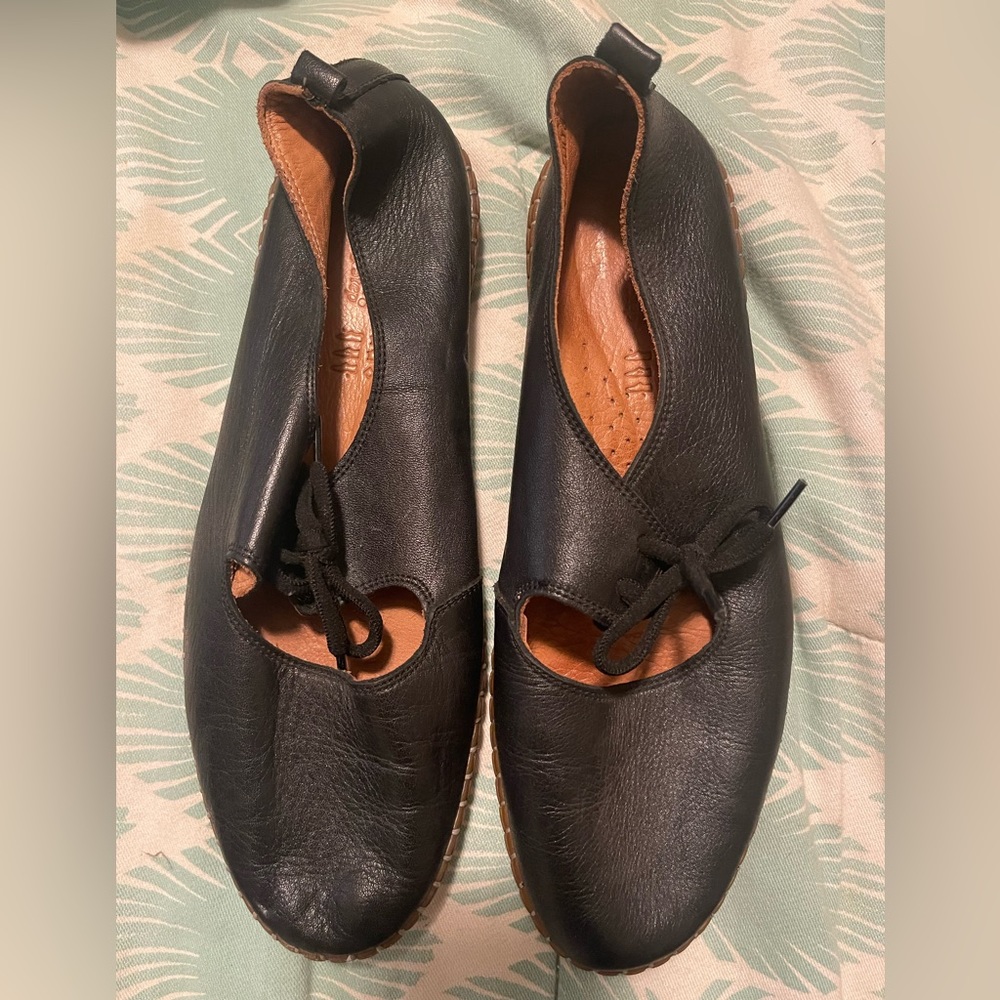 Brand new Spring Step Mary Jane flat loafer style shoes
